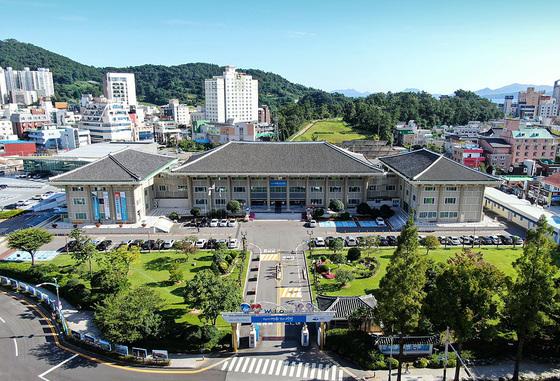 여수시, 유실·유기동물 입양비 최대 15만원 지원